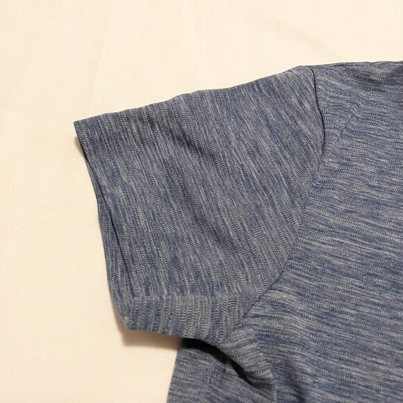 Under Armour Womens Shirt Size Small Heatgear Loose Tshirt Vneck - Picture 5 of 15